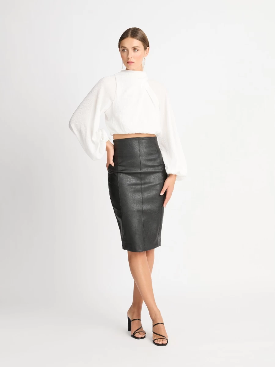 "SHEIKE Women's Kaitlyn Top - Stylish Casual Blouse for Everyday Wear"