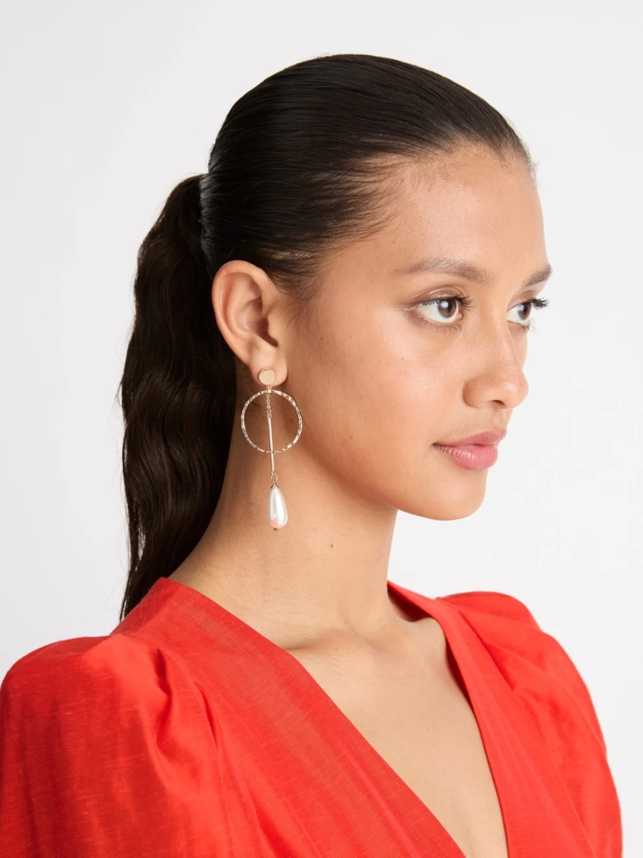 SHEIKE Women's Elle Elegant Hoop Earrings – Gold-Tone Dainty Jewelry for Everyday Wear