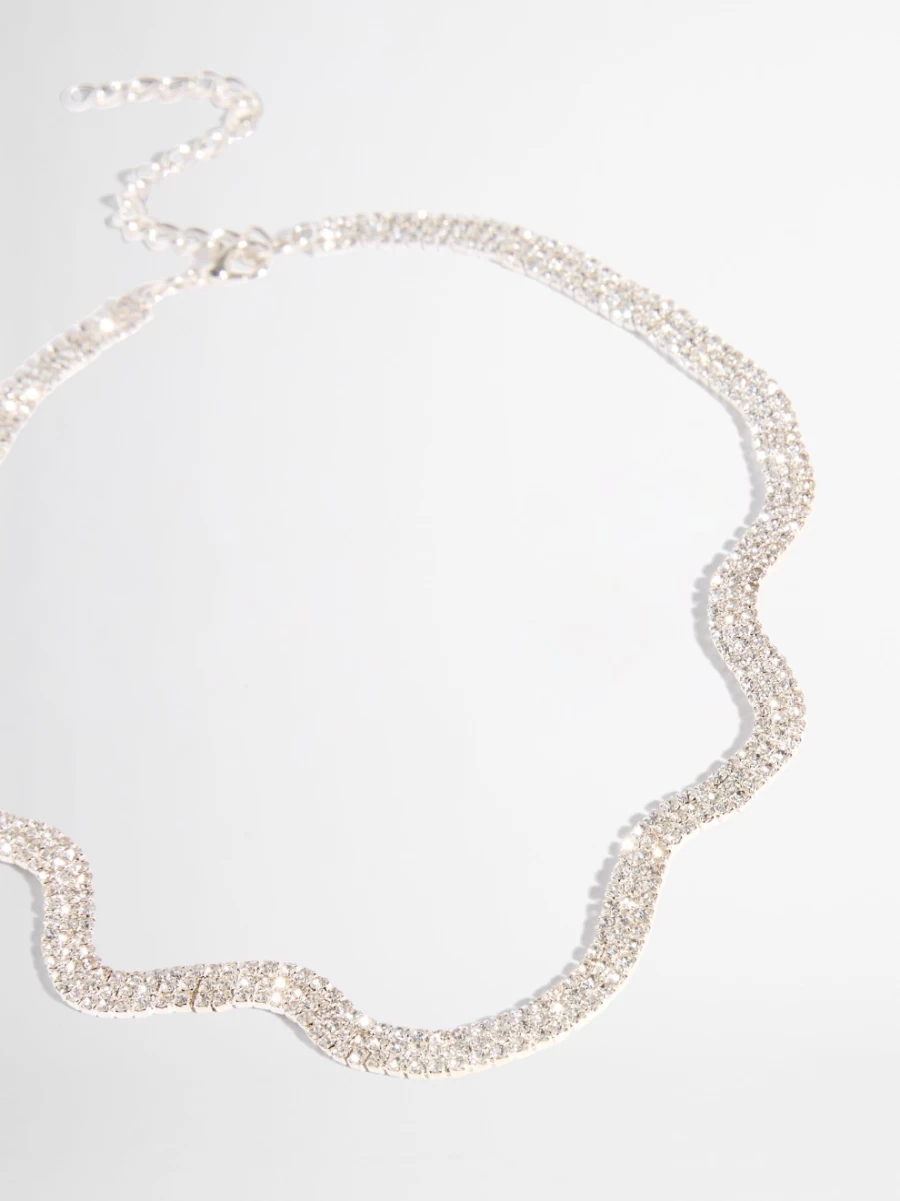 SHEIKE Women's Dallas Necklace - Elegant Dainty Chain Jewelry for Everyday Wear