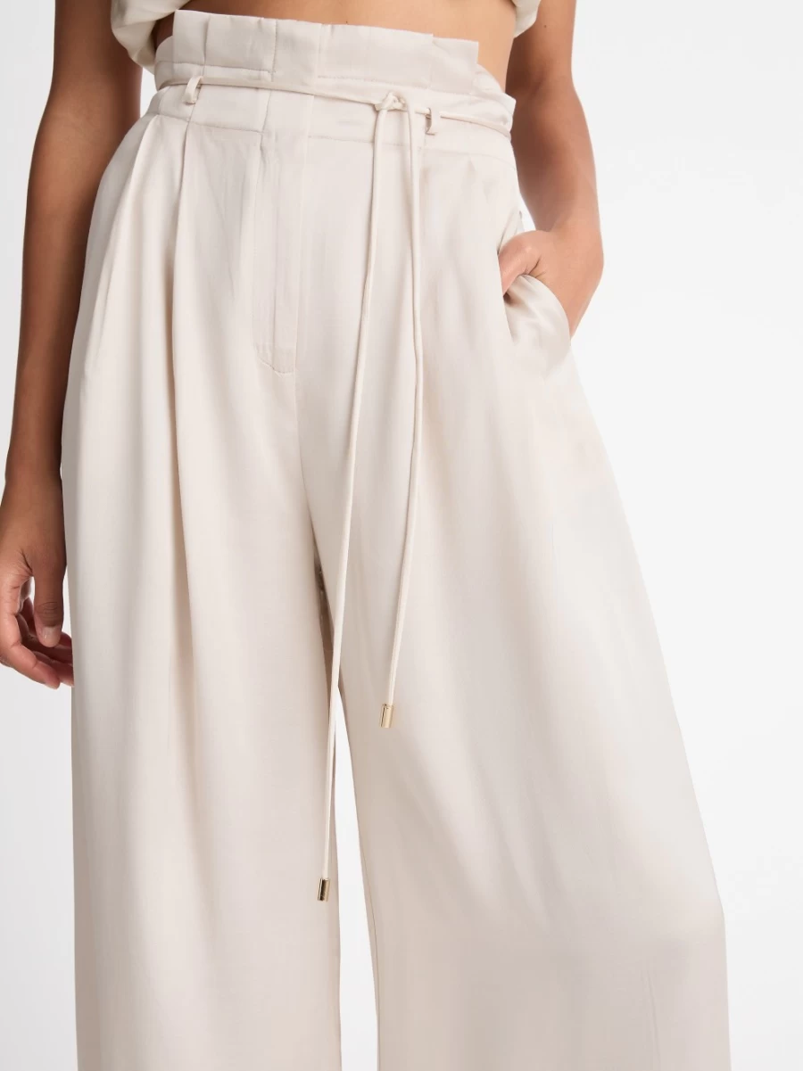SHEIKE Women's Gracie Pant - High-Waisted Tailored Trousers for Elegant Comfort